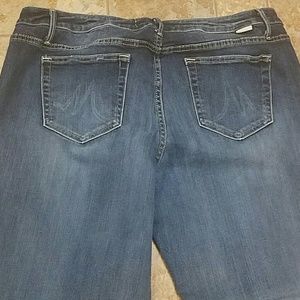 Maurices jeans